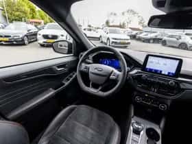 Ford Kuga (2022) thumbnail 58