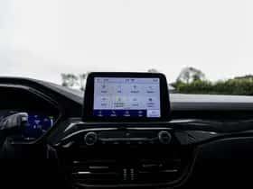 Ford Kuga (2022) thumbnail 63