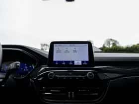 Ford Kuga (2022) thumbnail 64