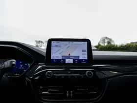 Ford Kuga (2022) thumbnail 65