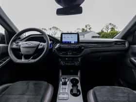 Ford Kuga (2022) thumbnail 67