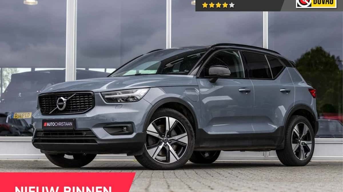 Volvo XC40 (2021) — foto 1