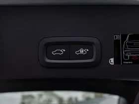Volvo XC40 (2021) thumbnail 37
