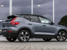 Volvo XC40 (2021) thumbnail 44