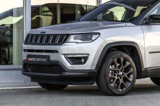 Jeep Compass (2021) thumbnail 18