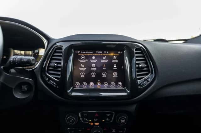 Jeep Compass (2021) thumbnail 30