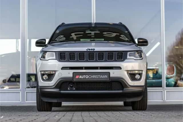 Jeep Compass (2021) thumbnail 4