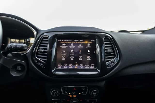 Jeep Compass (2021) thumbnail 71