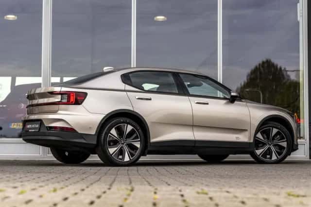 Polestar 2 (2023) thumbnail 3