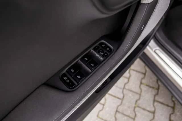 Polestar 2 (2023) thumbnail 59