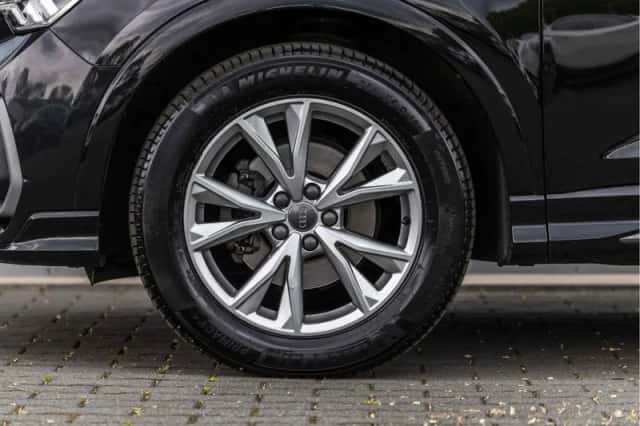 Audi Q3 (2019) thumbnail 13