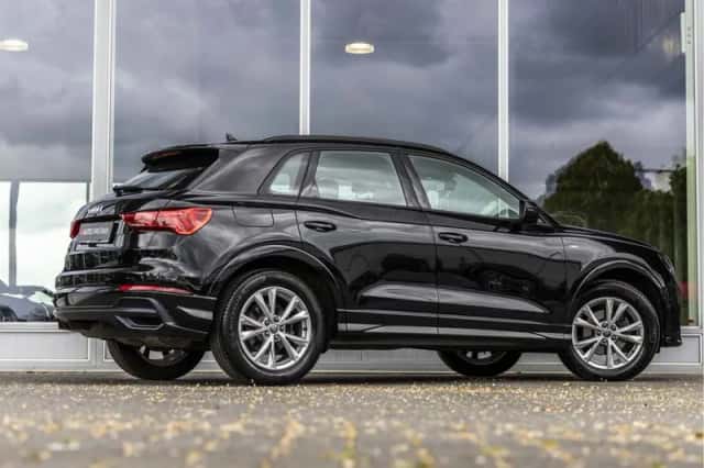 Audi Q3 (2019) thumbnail 3