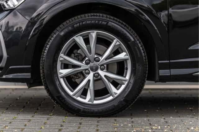 Audi Q3 (2019) thumbnail 27