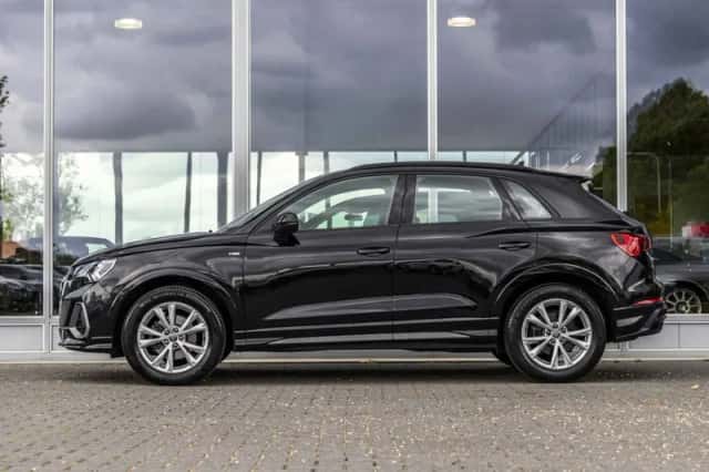 Audi Q3 (2019) thumbnail 6