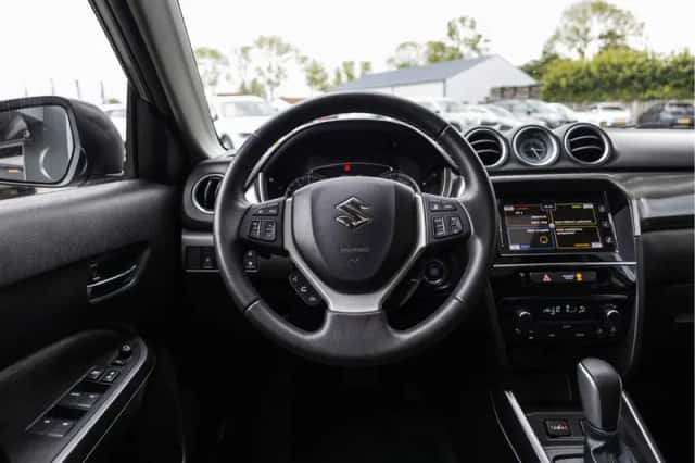 Suzuki Vitara (2019) thumbnail 8