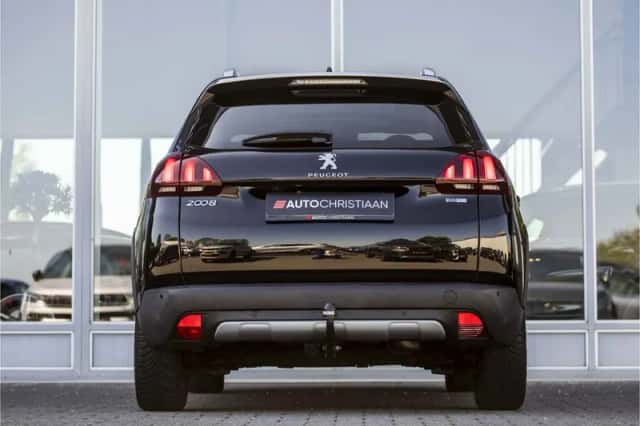 Peugeot 2008 (2017) thumbnail 5