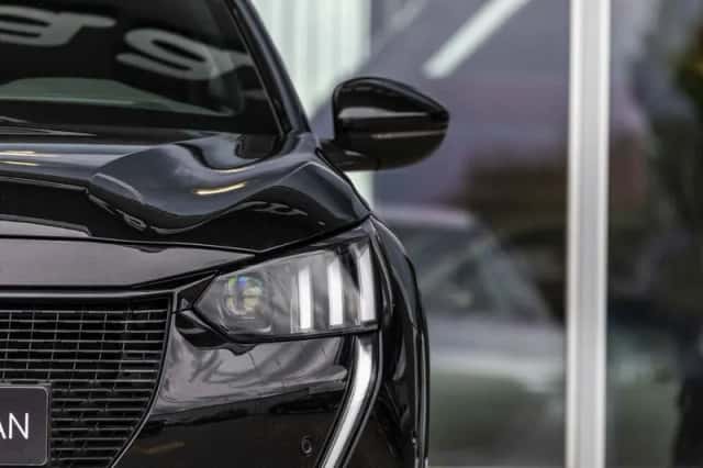 Peugeot e-208 (2021) thumbnail 19