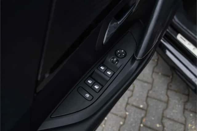 Peugeot e-208 (2021) thumbnail 22