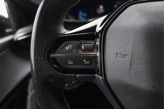 Peugeot e-208 (2021) thumbnail 76