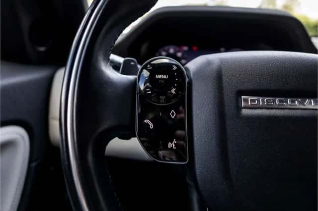 Land Rover Discovery Sport (2020) thumbnail 32