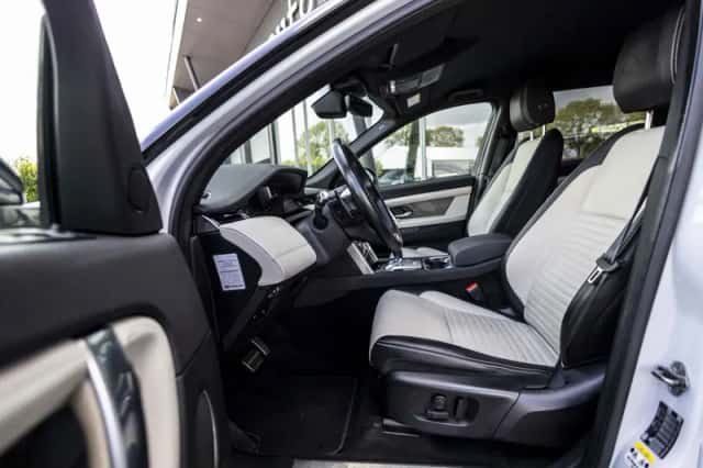 Land Rover Discovery Sport (2020) thumbnail 49