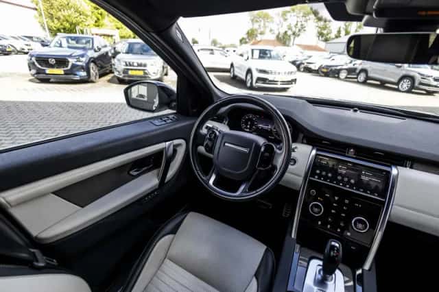 Land Rover Discovery Sport (2020) thumbnail 60