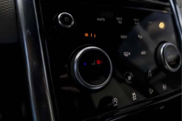 Land Rover Discovery Sport (2020) thumbnail 63