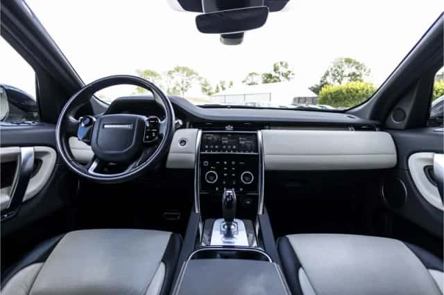 Land Rover Discovery Sport (2020) thumbnail 70