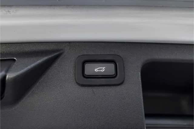 Land Rover Discovery Sport (2020) thumbnail 75