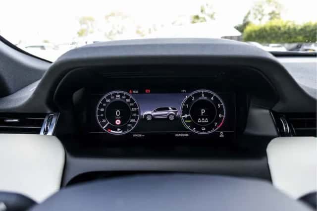 Land Rover Discovery Sport (2020) thumbnail 9
