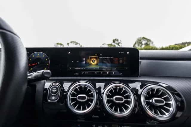 Mercedes-Benz A-Klasse (2018) thumbnail 32