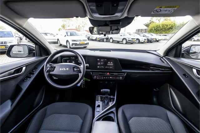 Kia Niro (2023) thumbnail 7