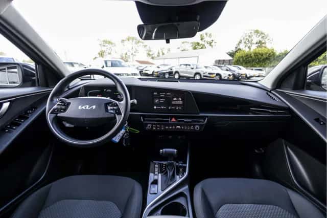 Kia Niro (2023) thumbnail 65