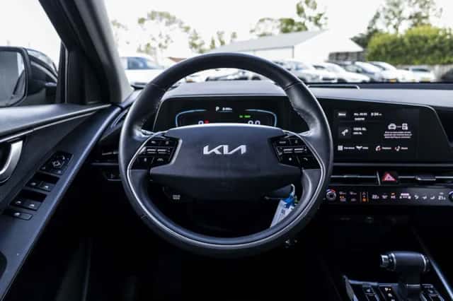 Kia Niro (2023) thumbnail 8