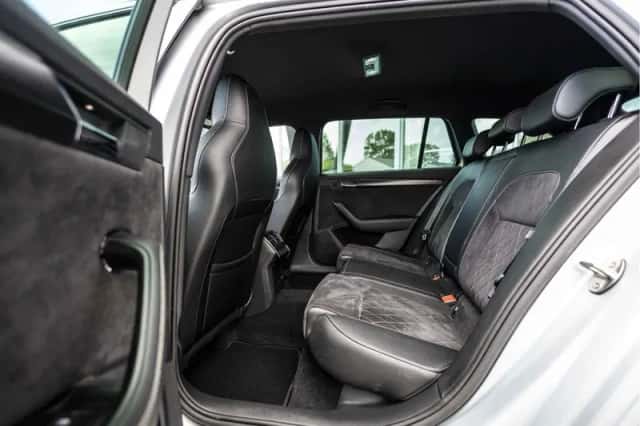 Škoda Superb (2022) thumbnail 12