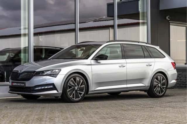 Škoda Superb (2022) thumbnail 15