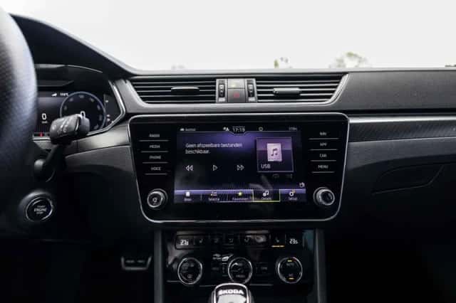Škoda Superb (2022) thumbnail 33