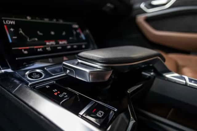 Audi e-tron (2021) thumbnail 23