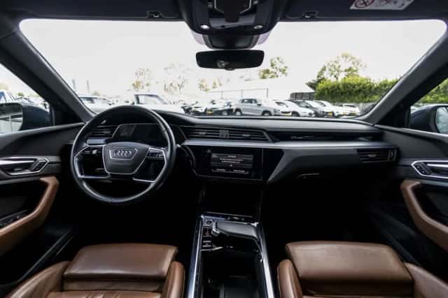 Audi e-tron (2021) thumbnail 30