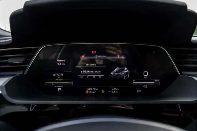 Audi e-tron (2021) thumbnail 48