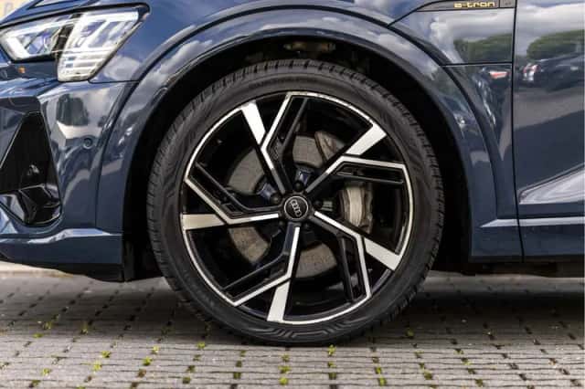 Audi e-tron (2021) thumbnail 59