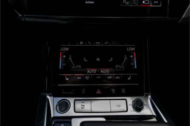Audi e-tron (2021) thumbnail 64