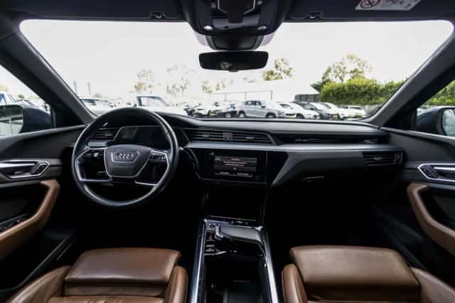 Audi e-tron (2021) thumbnail 69