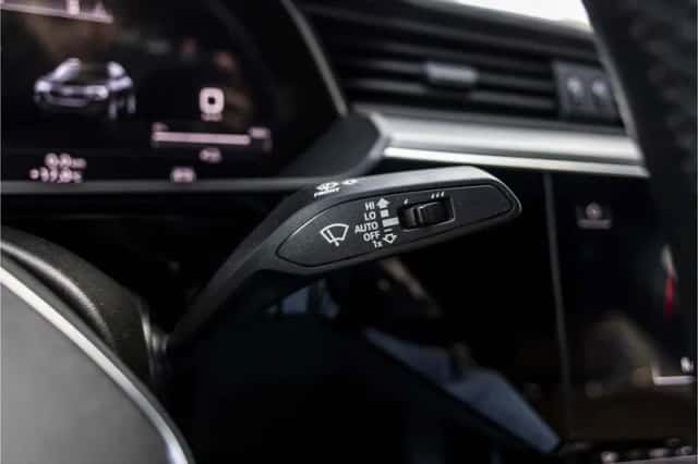 Audi e-tron (2021) thumbnail 75