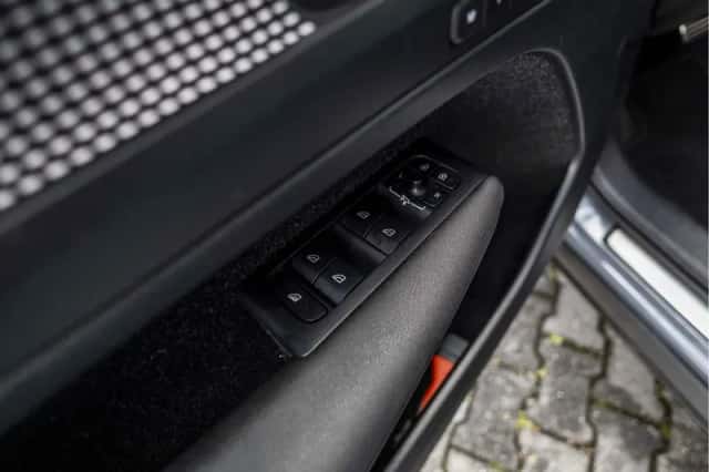 Volvo XC40 (2020) thumbnail 22