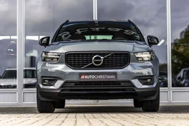 Volvo XC40 (2020) thumbnail 4