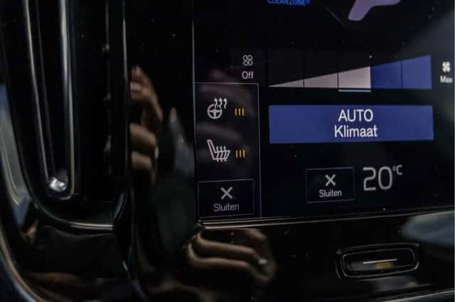Volvo XC40 (2020) thumbnail 36