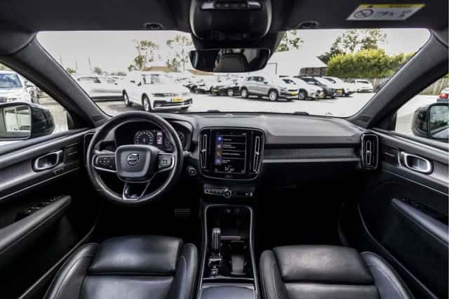 Volvo XC40 (2020) thumbnail 7