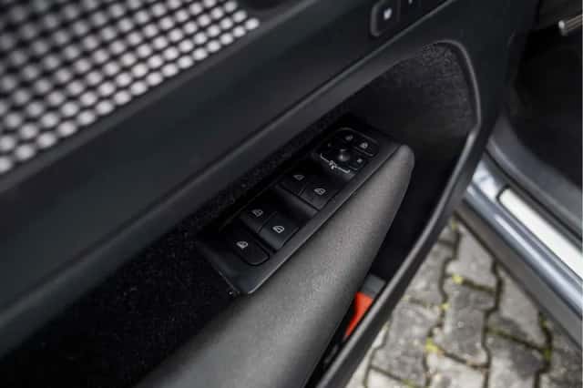 Volvo XC40 (2020) thumbnail 61