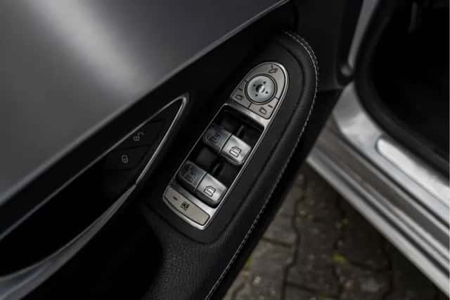 Mercedes-Benz C-Klasse (2020) thumbnail 63